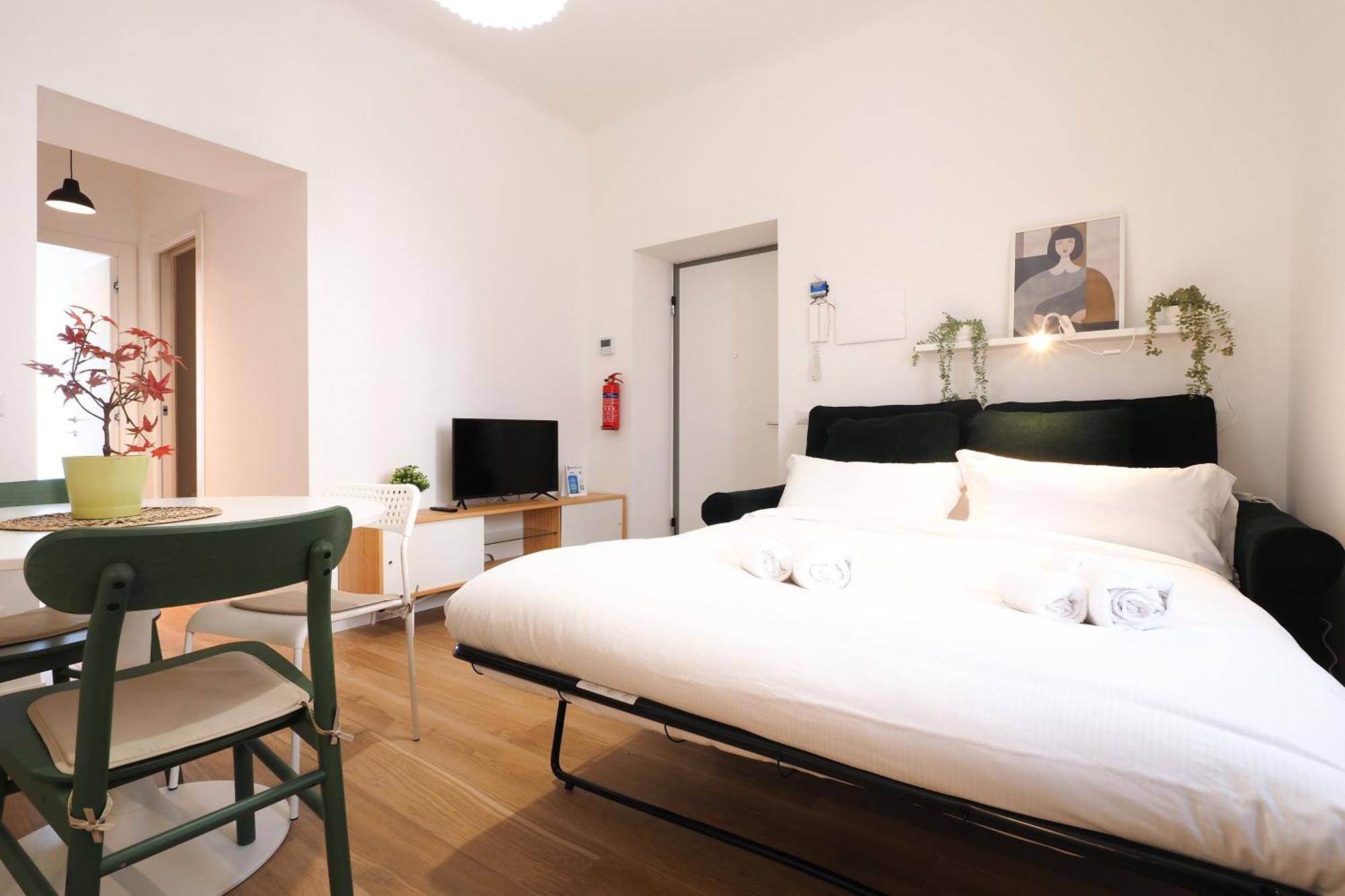 Appartamento Primopiano - Russo Milano